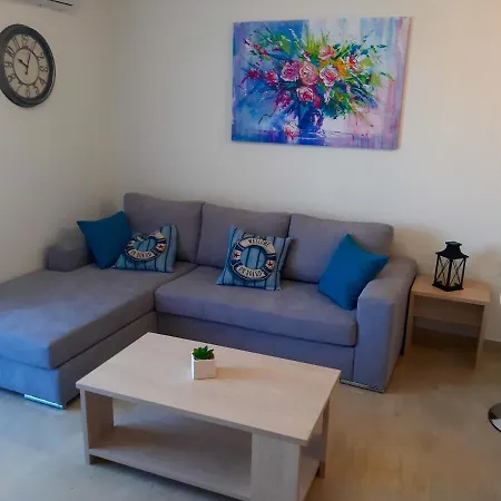 Near The With Huge Private Terrace Loutraki (Corinthia)
