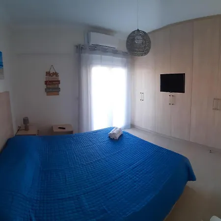 Near The With Huge Private Terrace * Loutraki (Corinthia)