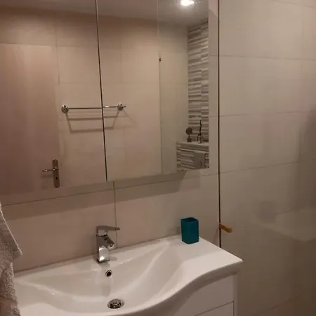 Apartment Near The With Huge Private Terrace Loutraki (Corinthia)