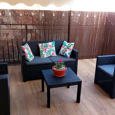 Apartment Near The With Huge Private Terrace *