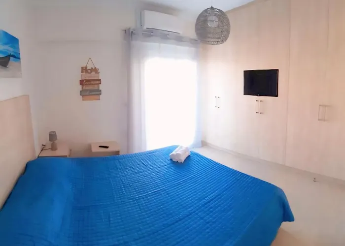 Near The With Huge Private Terrace Апартаменты